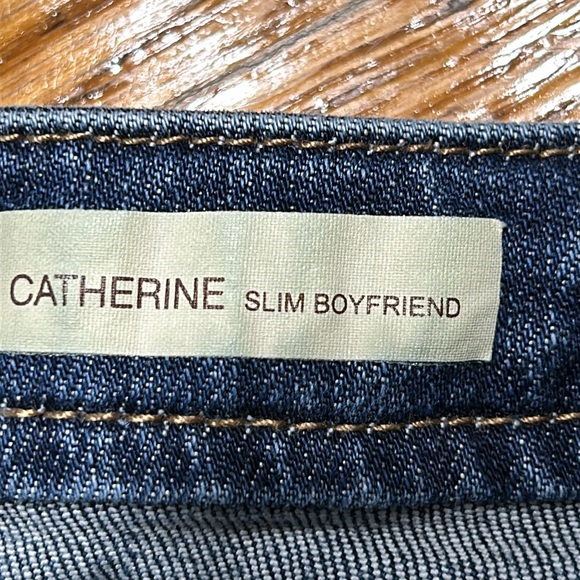 Kut from the Kloth jeans. Catherine Slim Boyfriend. Size 10. - Picture 3 of 11